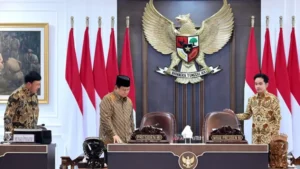 EEkonom UI Stimulus Ekonomi Pemerintahan Prabowo Gibran Dorong Pertumbuhan Ekonomi 768x432