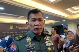 Kapuspen-TNI-Brigjen-TNI-Kristomei-Sianturi-696x464