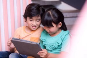 media-sosial-dan-anak-1993783931