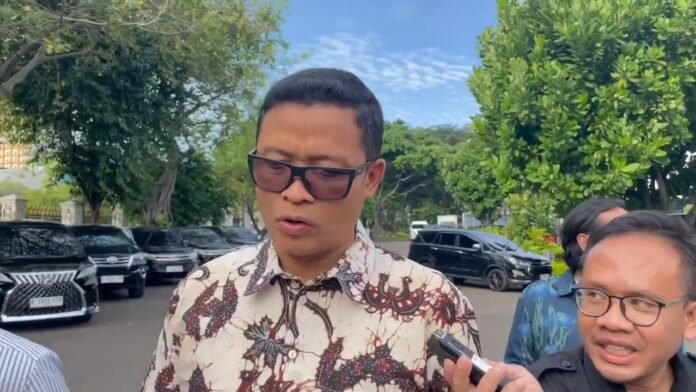 Direktur-Jenderal-Pajak-Bimo-Wijayanto-696x392