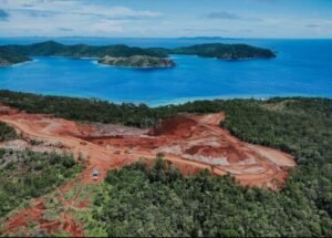 bencana-ekologi-di-depan-mata-dpr-curigai-kejanggalan-izin-tambang-raja-ampat-foto-6843cc8456c8f