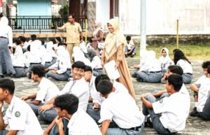 sekolah-rakyat-ditujukan-bagi-anak-anak-dari-keluarga-miskin-dan-berisiko-putus-sekolah