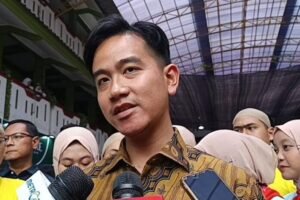 Wakil-Presiden-RI-Gibran-Rakabuming-cek-kesehatan-gratis-696x464