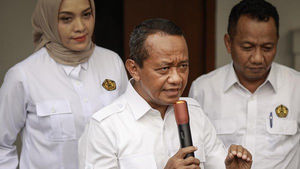 bahlil-buka-suara-soal-tambang-rusak-kawasan-raja-ampat-1749123407737_169