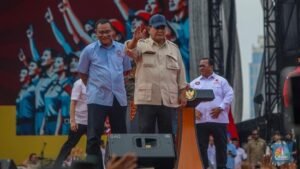presiden-prabowo-subianto-menyampaikan-pidato-saat-menghadiri-peringatan-hari-buruh-atau-may-day-di-monas-jakarta-kamis-152025-1746076733665_169