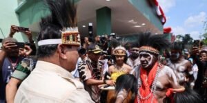 180044_01354821102025_prabowo-ke-papua-kdf