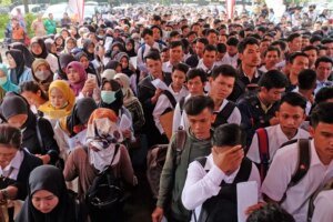 Job-Fair-Cilegon_Doni-KurniawanBanten-Raya_Banten-Raya