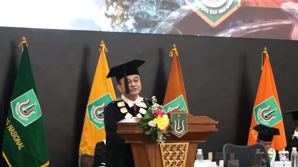 Guru-Besar-Universitas-Nasional-Ganjar-Razuni