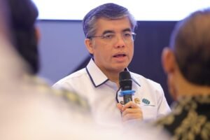 Menaker-Yassierli-2910