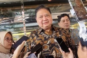 Menteri-Koordinator-Bidang-Perekonomian-Airlangga-Hartarto-diskon-tiket-nataru