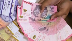 nilai-tukar-rupiah-menguat-tipis_20231228_213017