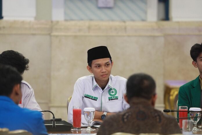 presidium-nasional-bem-ptnu-achmad-bahaur-rifqi-dok-source-2-le5m-696x464