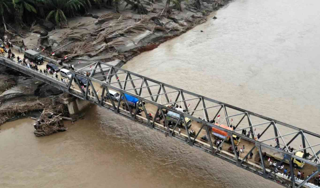 2025-12-22-12-35-56-6948d8cbed64157b73495133