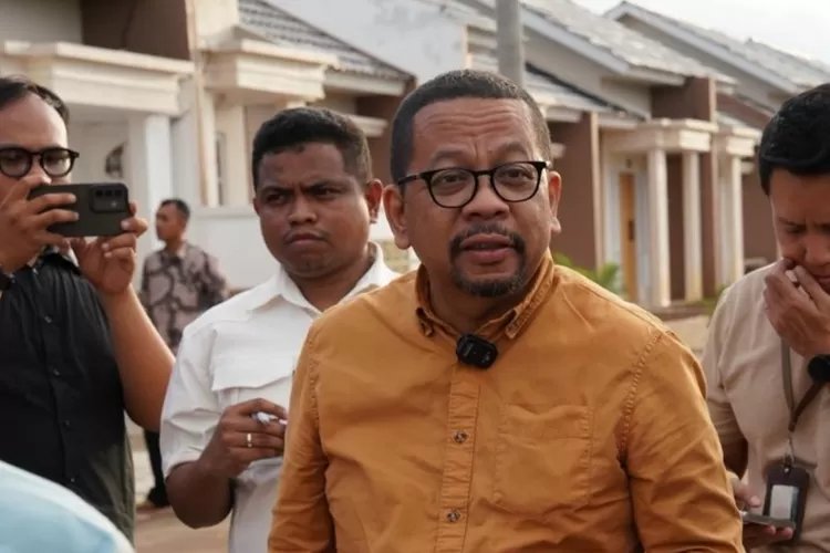 Screenshot_2025-12-08-06-09-09-471-edit_comwhatsapp-3096525048