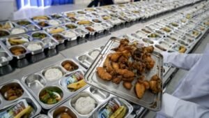 image_750x_68de03701bc18