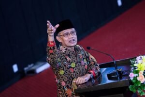 Ketua-Umum-Pimpinan-Pusat-Muhammadiyah-Haedar-Nashir-mbg-makan-bergizi-gratis