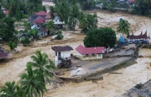 bingkai-sepekan-pilu-aceh-sumut-sumbar-dikepung-banjir-dan-longsor-1764341909179_169