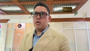 wakil-ketua-komisi-i-dpr-ri-dave-laksono-1742364893167_169-696x392