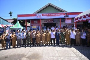 Peluncuran-Koperasi-Merah-Putih-di-Nabire-Papua-Tengah-3-scaled