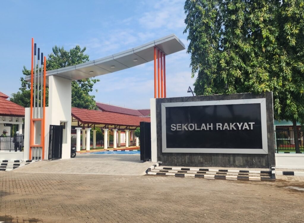 ai-digunakan-sekolah-rakyat-petakan-potensi-siswa-09072025-171655