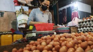 kenaikan-harga-sejumlah-bahan-pokok_20220620_202631