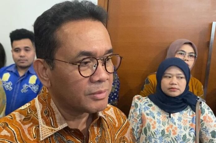 Menteri-Perdagangan-Budi-Santoso-koperasi-desa-merah-putih-696x462