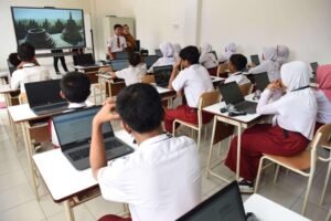 antarafoto-simulasi-sekolah-rakyat-di-srmp-6-jakarta-1752112375-scaled-2