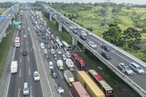 arus-mudik-lebaran-2026-1n2hu-dom