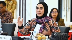 69e87bd41948f-wakil-ketua-dpr-ri-sari-yuliati_banyuwangi