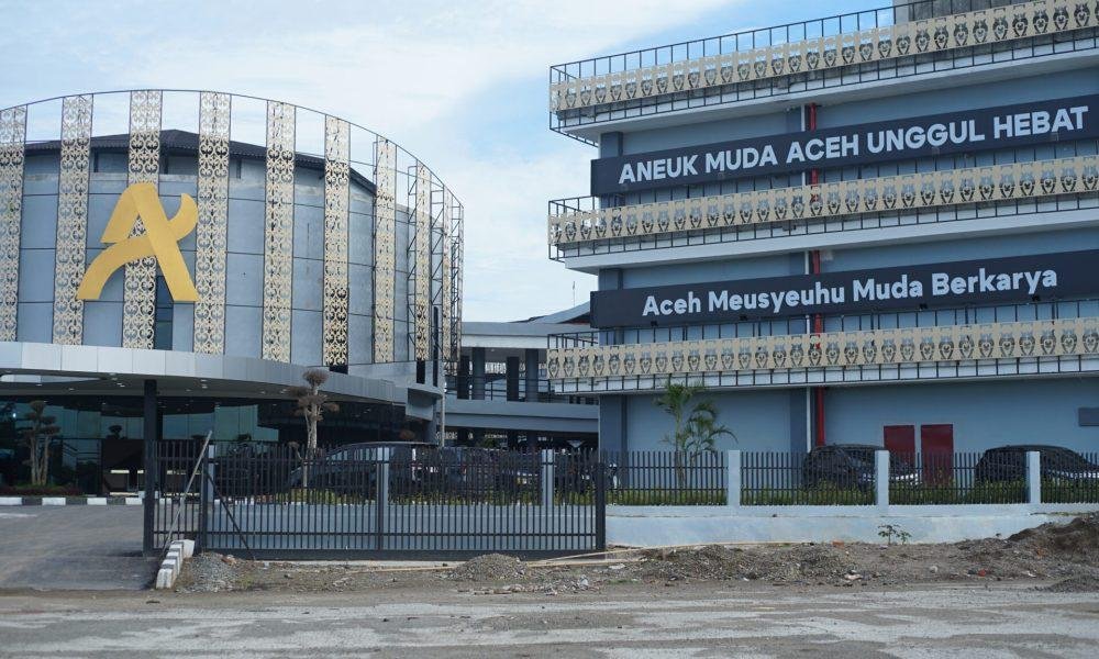 AKM00335-1920x1280-1-1000x600