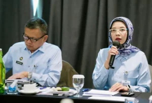 Kepala-Biro-Hukum-dan-Humas-BGN-Khairul-Hidayati-mbg-verifikasi-sppg-makan-bergizi-gratis.jpg-696x475