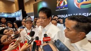 Menteri-Keuangan-Menkeu-Purbaya-Yudhi-Sadewa-usai-menghadiri-acara-Rapimnas-Kadin