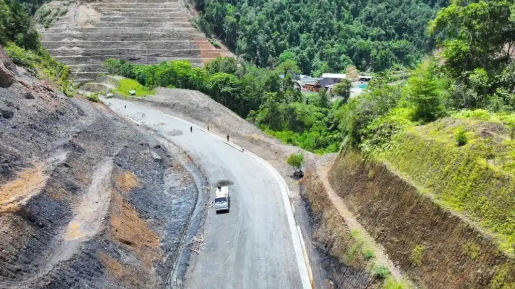Pembangunan-proyek-Jalan-Trans-Papua