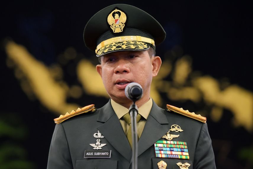 panglima-tni-agus-subiyanto-berbicara-kepada-media-di-jakarta-foto-sekretariat-negara-65b716700cf0f
