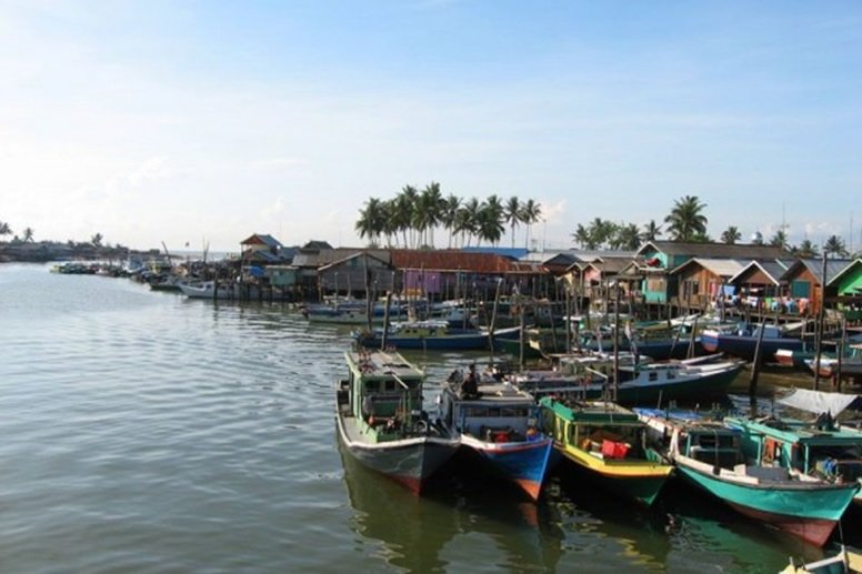 Kampung-Nelayan-Manggar