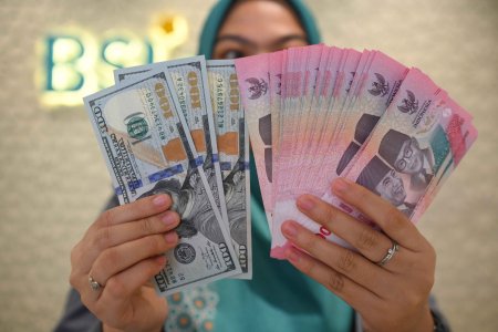 antarafoto-nilai-tukar-rupiah-terhadap-dolar-as-ditutup-menguat-1769049185_thumb