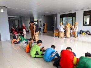 0fbaa_sekolah-rakyat-300x225