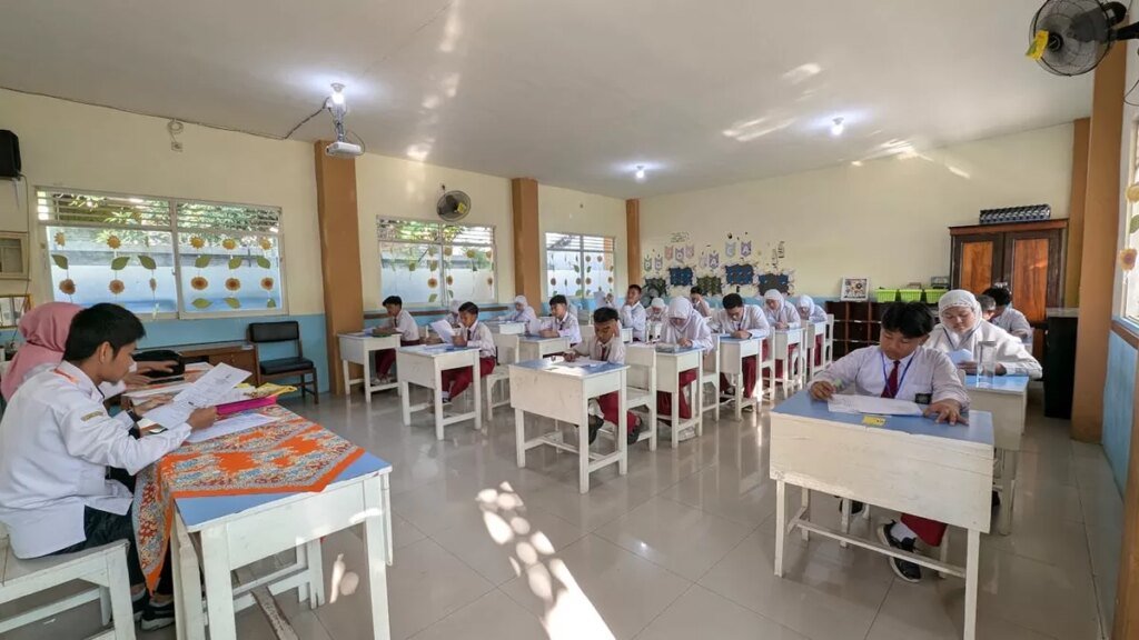 Presiden-canangkan-sekolah-rakyat-dan-garuda-dua-skema-baru-untuk-ratakan-dan-tingkatkan-kualitas-pendidikan-2131165913