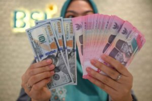 antarafoto-nilai-tukar-rupiah-terhadap-dolar-as-ditutup-menguat-1769049185_thumb-300x200