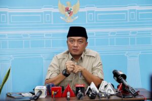 mensesneg-prasetyo-hadi-tanggapi-isu-politik-terkini1-19092025-175354