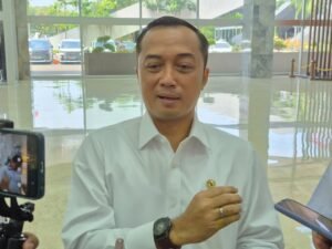 menteri-sekretaris-negara-sekaligus-ketua-panitia-peringatan-hut-ke-80-ri-prasetyo-hadi-sinpoidgaluh-ratnatika-1-13082025-103527