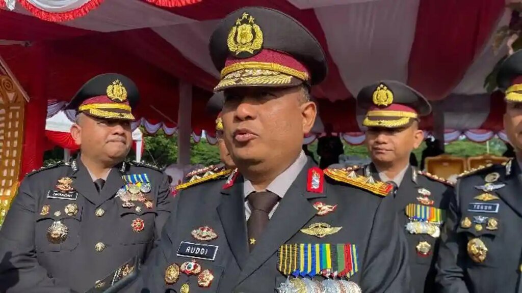 FOTO-BERSAMA-Kapolda-Aceh-Irjen-Pol-Ruddi-Setiawan
