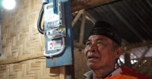 setahun-berdampak-listrik-desa-jadi-bukti-negara-hadir-hingga-ke-pelosok-negeri_286539