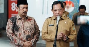 Kejar-Keluar-dari-Middle-Income-Trap-Mendagri-Dorong-Pertumbuhan-Ekonomi-Tinggi-1210x642