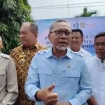 Menteri-Koordinator-Bidang-Pangan-Zulkifli-Hasan_Stok-Beras-untuk-Warga-Indonesia