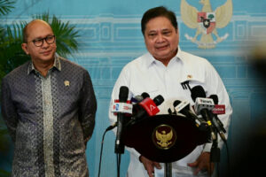 menteri-koordinator-bidang-perekonomian-airlangga-hartarto-d-te2u