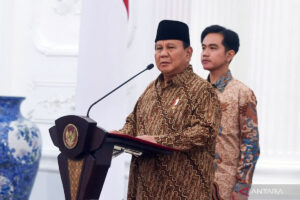 presiden-prabowo-subianto-kiri-didampingi-wapres-gibran-raka-zjhj